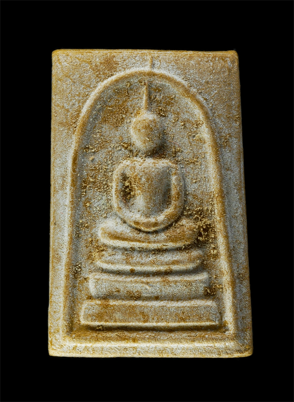 9Dec24 (15)ap.jpg - พระสมเด็จเกศทะลุซุ้ม หลังรูปเหมือน หลวงปู่หิน วัดหนองสนม อ.เมือง จ.ระยอง ปั2536 เนื้อผงพุทธคุณ ผงว่าน สีเหลือง พระเก่าสวยมวลสารดี พระเก่าสวย มวลสารดี  [..] | https://kamulet.in.th